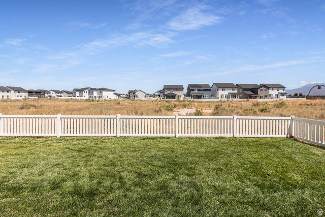 2432 W 3200 S, Syracuse, UT 84075