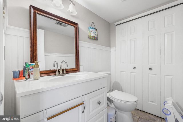 52 FOX MEADOW DR, Sicklerville, NJ 08081