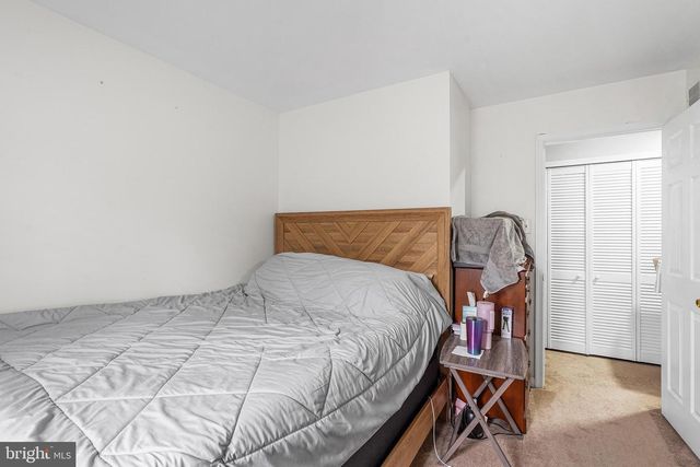 52 FOX MEADOW DR, Sicklerville, NJ 08081