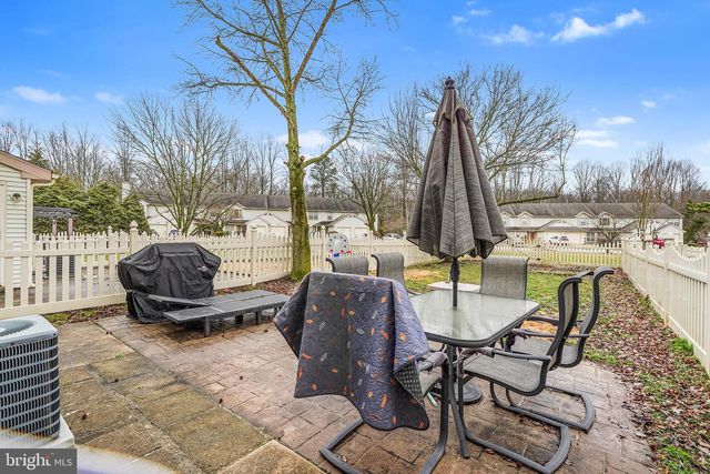 52 FOX MEADOW DR, Sicklerville, NJ 08081