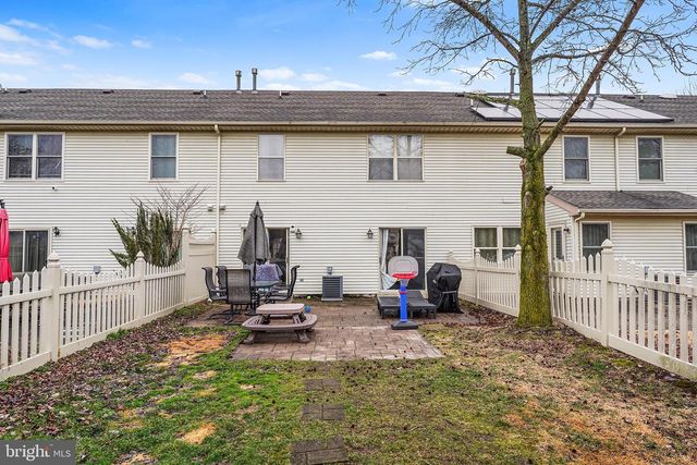 52 FOX MEADOW DR, Sicklerville, NJ 08081