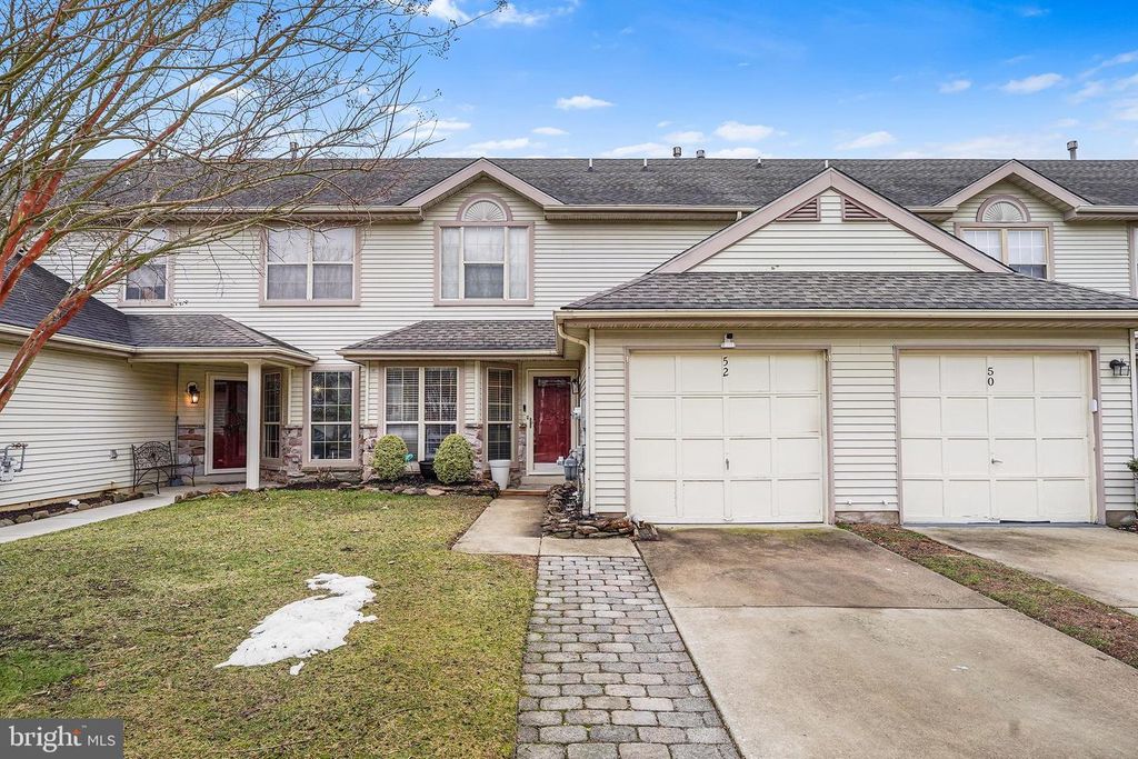 52 FOX MEADOW DR, Sicklerville, NJ 08081