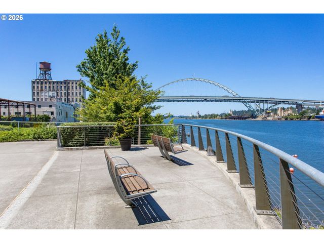 1310 Nw NAITO Pkwy 1001, Portland, OR 97209