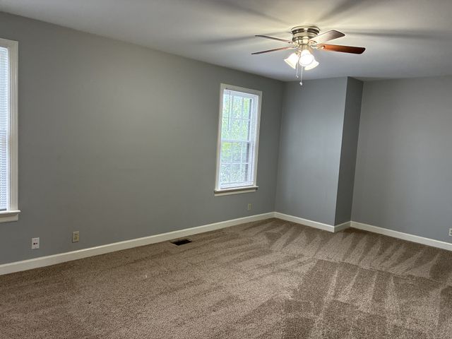 2044 Graybar Ln, Nashville, TN 37215