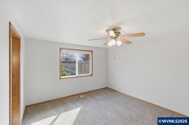 4149 Evergreen St SE, Albany, OR 97322