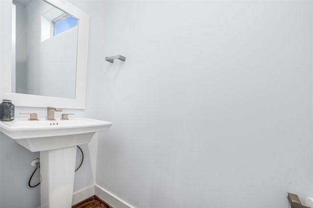 2324 Camden Drive C, Houston, TX 77021