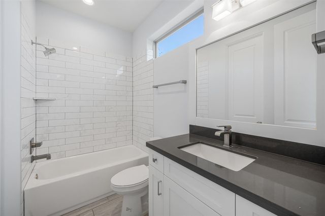 2324 Camden Drive C, Houston, TX 77021