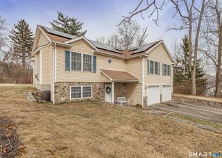 31 Parkwood Avenue, Waterbury, CT 06708