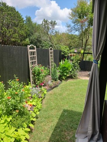 1136 Ridgeview Circle, Granbury, TX 76048