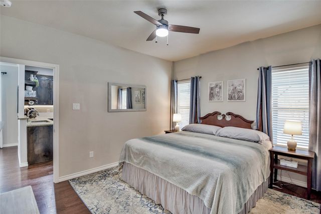 1136 Ridgeview Circle, Granbury, TX 76048