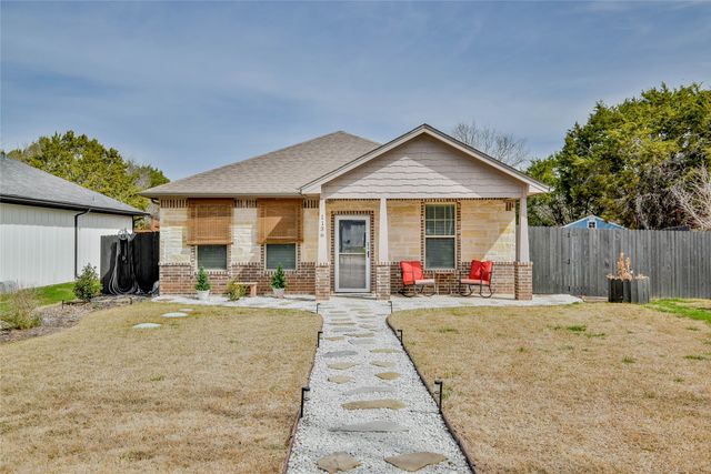 1136 Ridgeview Circle, Granbury, TX 76048