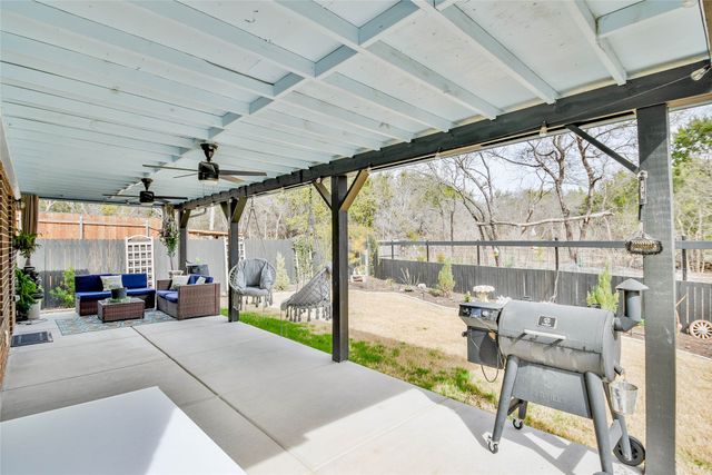 1136 Ridgeview Circle, Granbury, TX 76048