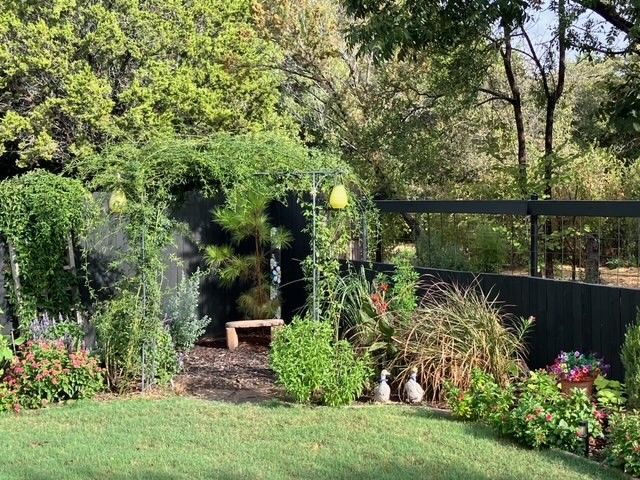 1136 Ridgeview Circle, Granbury, TX 76048