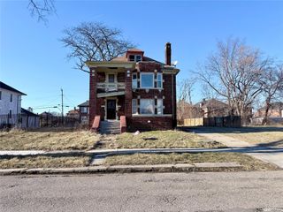 2066 Gladstone Street, Detroit, MI 48206