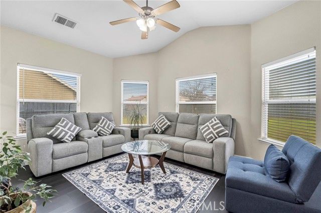 4729 W Cornell, Fresno, CA 93722