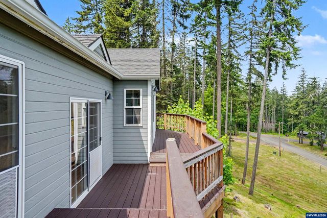 24258 Columbine Dr, Philomath, OR 97370