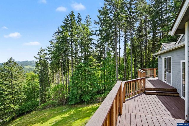 24258 Columbine Dr, Philomath, OR 97370
