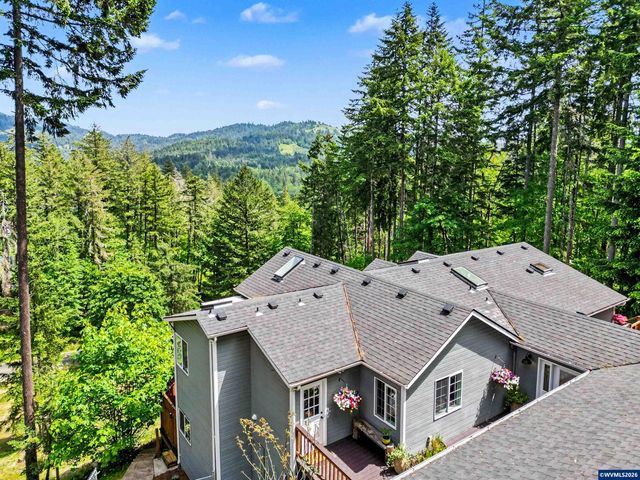 24258 Columbine Dr, Philomath, OR 97370