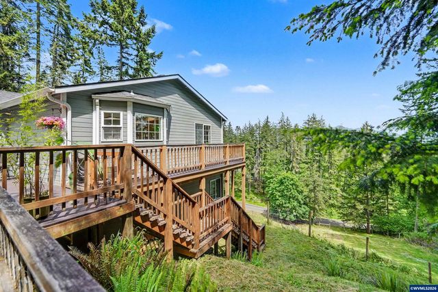 24258 Columbine Dr, Philomath, OR 97370