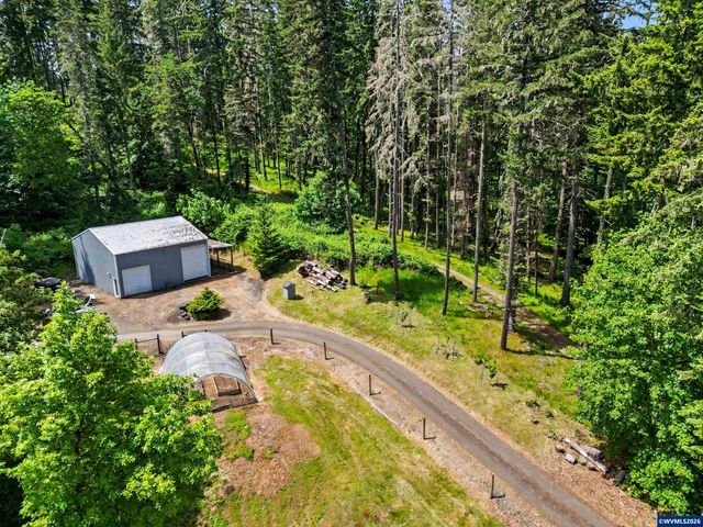 24258 Columbine Dr, Philomath, OR 97370