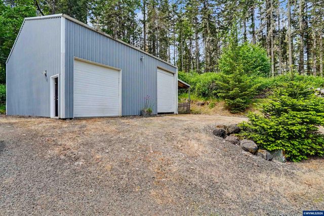 24258 Columbine Dr, Philomath, OR 97370