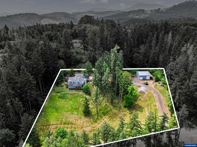 24258 Columbine Dr, Philomath, OR 97370