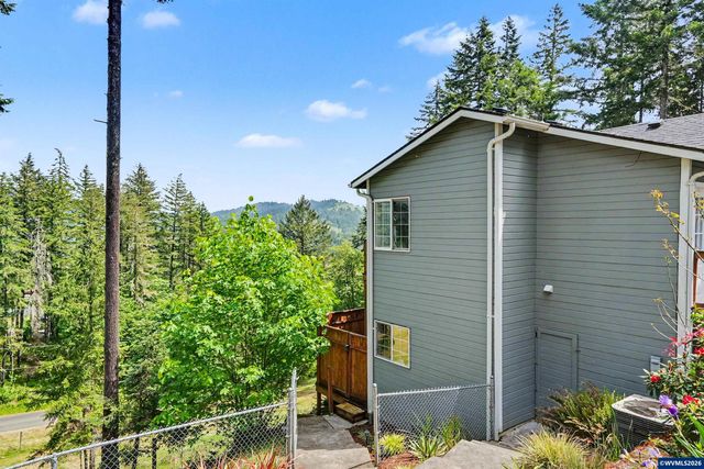 24258 Columbine Dr, Philomath, OR 97370