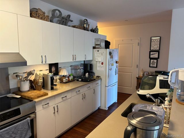 425 New York Avenue, Huntington, NY 11743