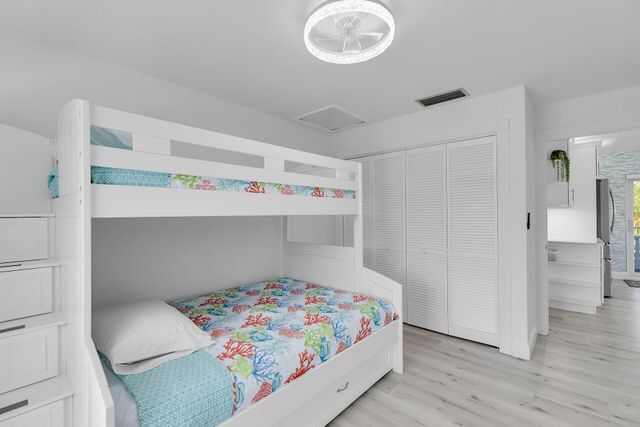 W 230 Seaview Drive, Duck Key, FL 33050