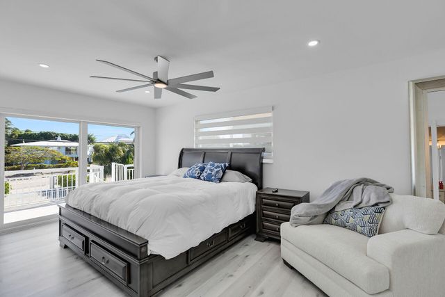 W 230 Seaview Drive, Duck Key, FL 33050