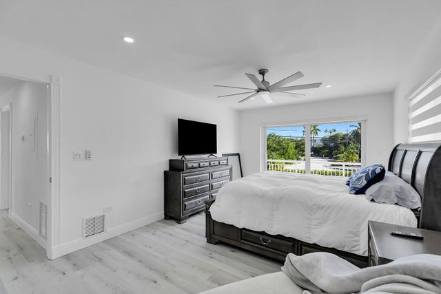 W 230 Seaview Drive, Duck Key, FL 33050