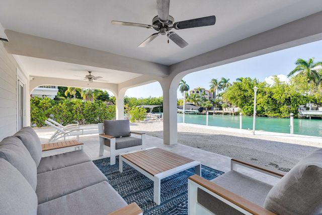 W 230 Seaview Drive, Duck Key, FL 33050