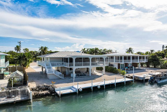 W 230 Seaview Drive, Duck Key, FL 33050