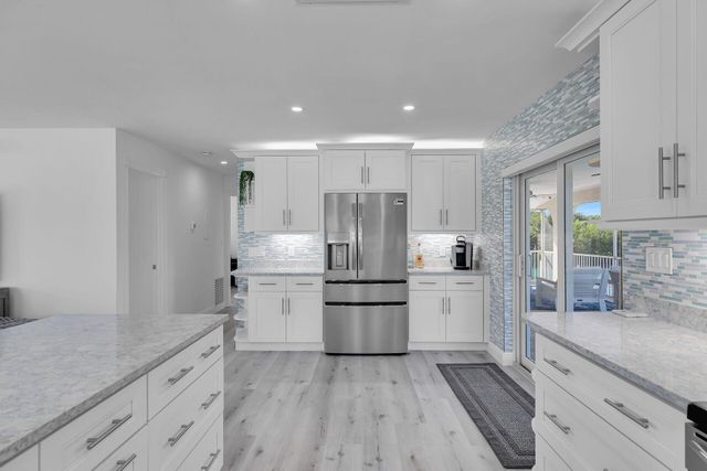 W 230 Seaview Drive, Duck Key, FL 33050