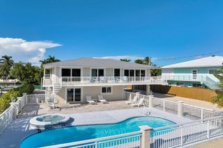 W 230 Seaview Drive, Duck Key, FL 33050