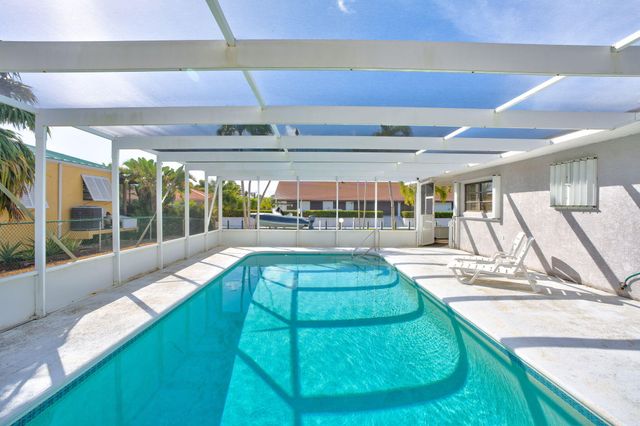 W 20838 5th Avenue, Cudjoe Key, FL 33042