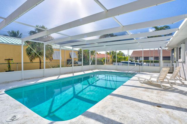 W 20838 5th Avenue, Cudjoe Key, FL 33042