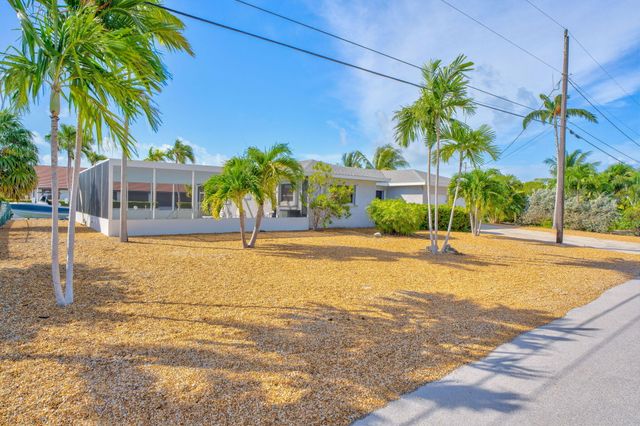 W 20838 5th Avenue, Cudjoe Key, FL 33042