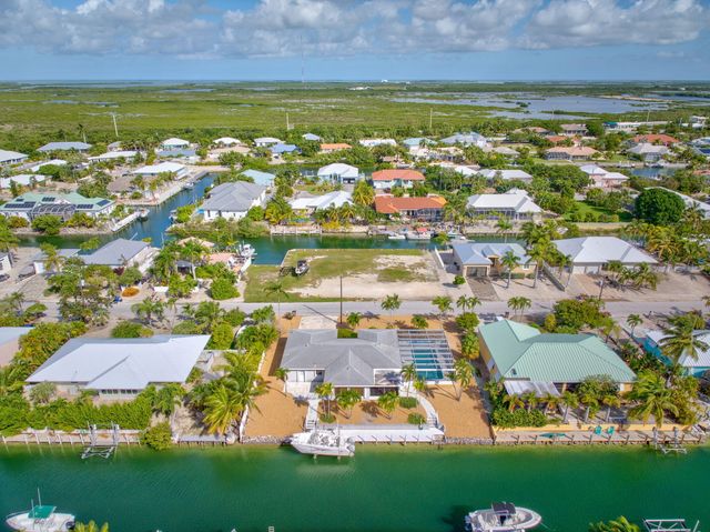 W 20838 5th Avenue, Cudjoe Key, FL 33042
