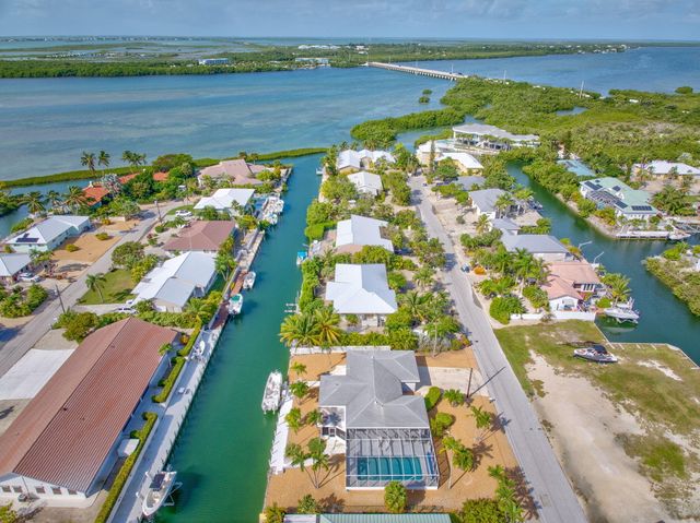 W 20838 5th Avenue, Cudjoe Key, FL 33042
