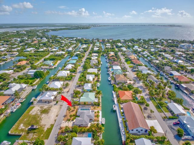 W 20838 5th Avenue, Cudjoe Key, FL 33042