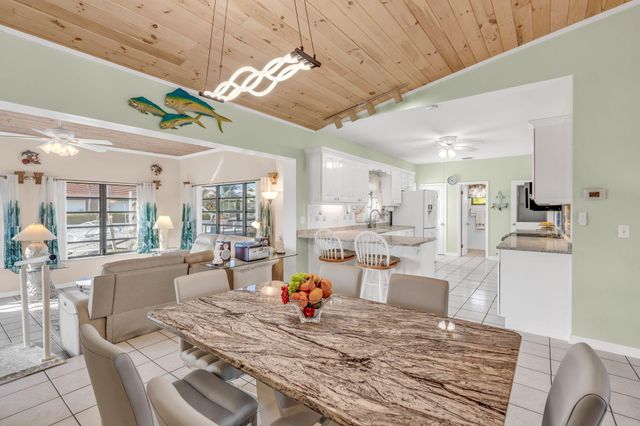 W 20838 5th Avenue, Cudjoe Key, FL 33042