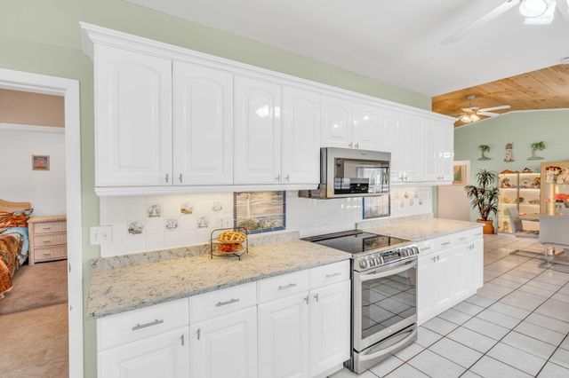 W 20838 5th Avenue, Cudjoe Key, FL 33042