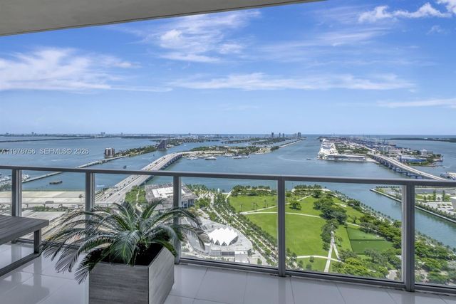 1100 Biscayne Blvd 4002, Miami, FL 33132