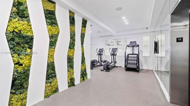 1100 Biscayne Blvd 4002, Miami, FL 33132