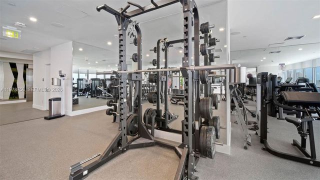 1100 Biscayne Blvd 4002, Miami, FL 33132