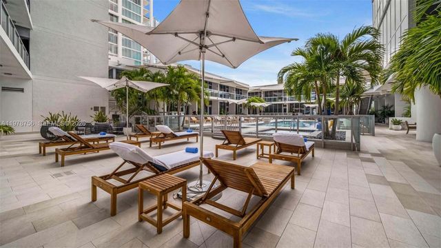 1100 Biscayne Blvd 4002, Miami, FL 33132