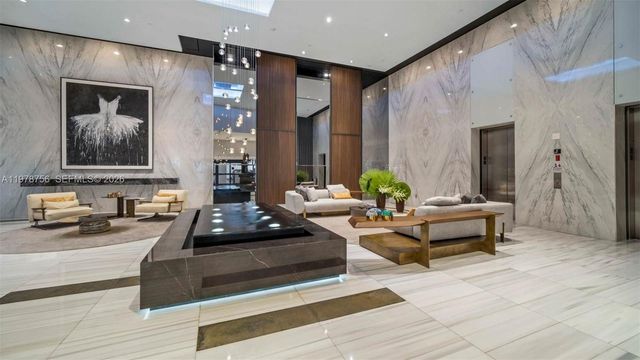 1100 Biscayne Blvd 4002, Miami, FL 33132