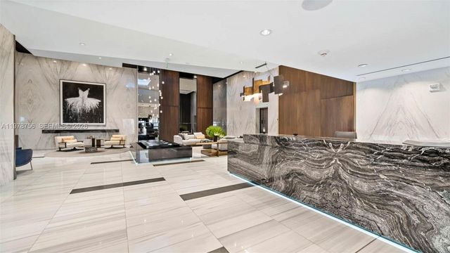 1100 Biscayne Blvd 4002, Miami, FL 33132