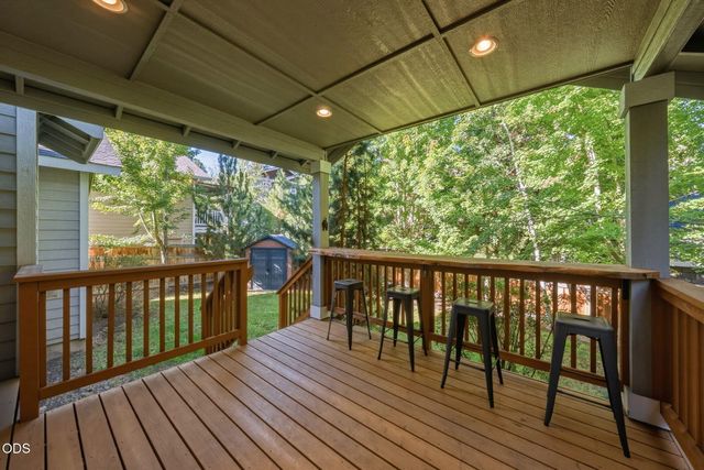 1847 NE Ellamae Place, Bend, OR 97701
